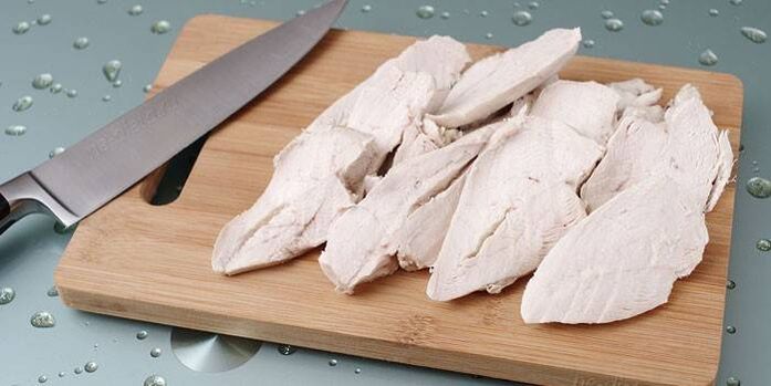 פילה עוף מבושל עשוי להיות קיים בתזונת האבטיחים